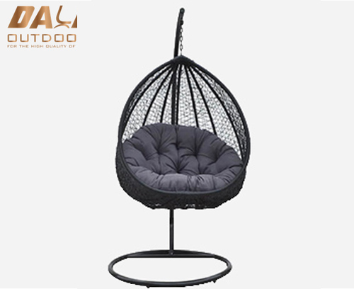 Hot Sell Venkovní závěsné ratanové křeslo Egg Chair Volný čas proutěné houpací křeslo na terasu